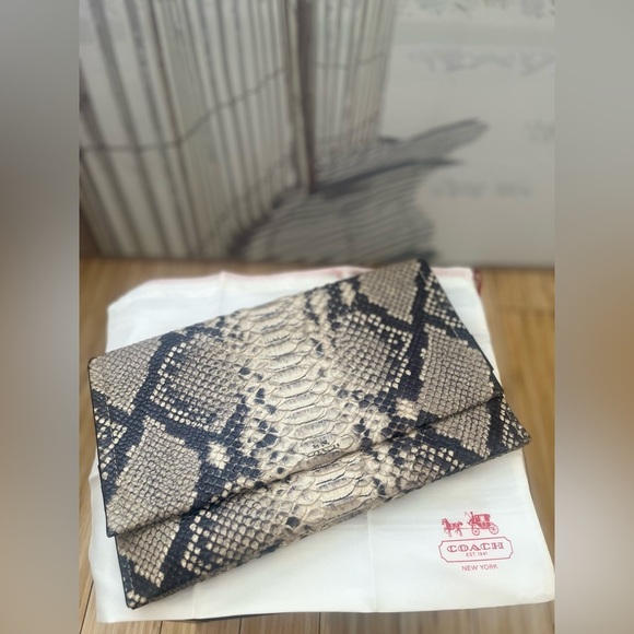COACH Snakeskin Bag - Picture 2 of 6